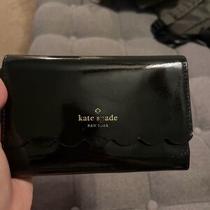 Kate Spade New York Black Patent Scalloped Wallet